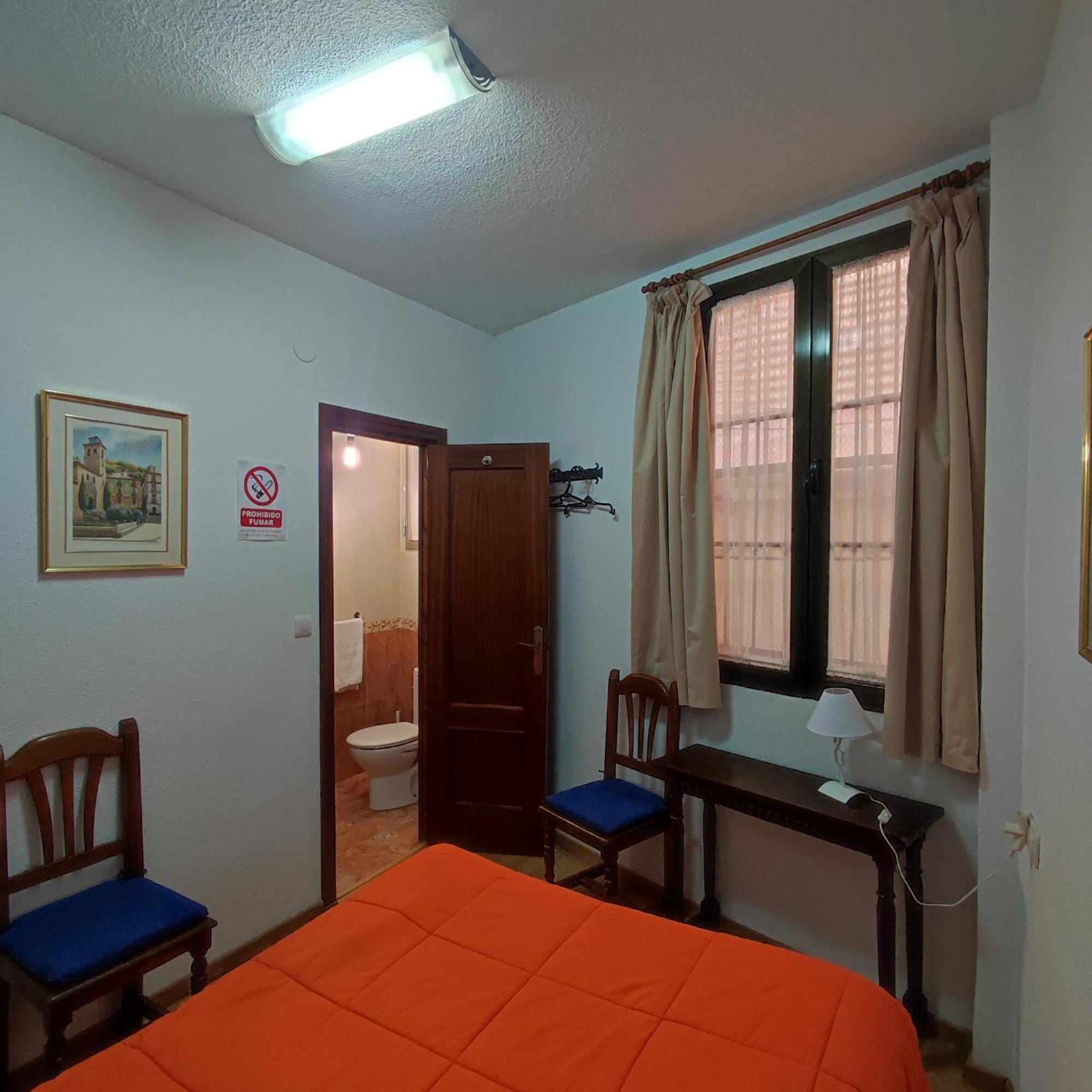 Pension Ciudad Navarro Ramos Granada Buitenkant foto